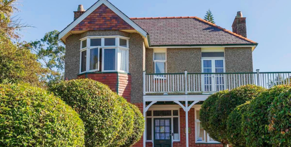 Hinkler House an Enduring Connection to Aviator