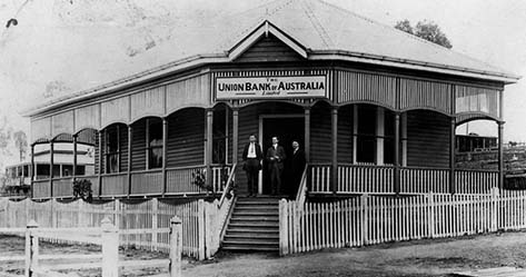 Union_Bank_of_Australia_Limited_in_Kilcoy_1915_bank_managerIndex.jpg